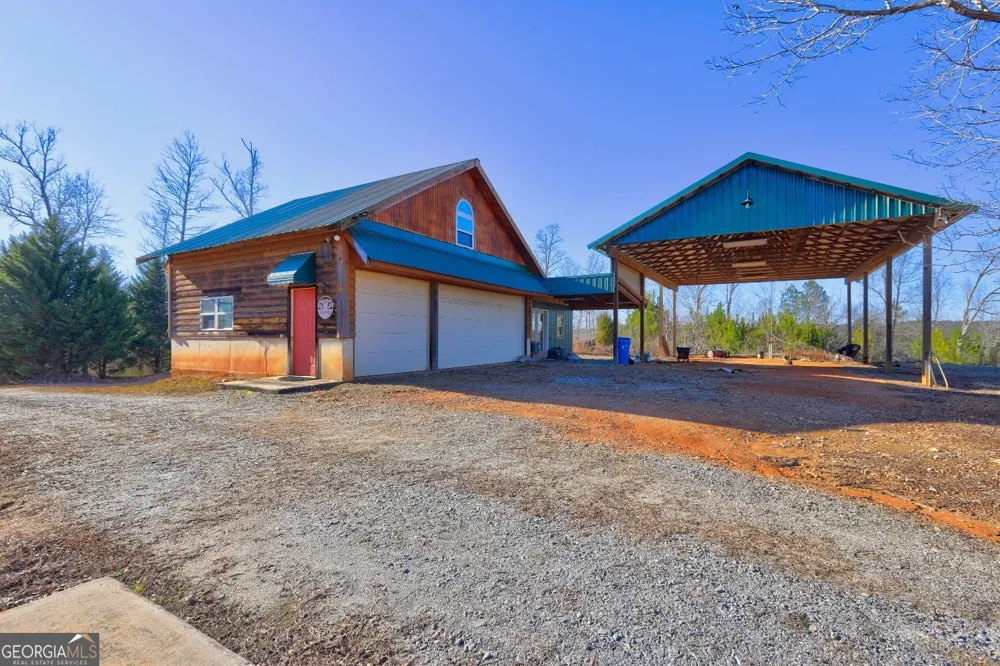 362 Brook RD Barnesville, GA 30204