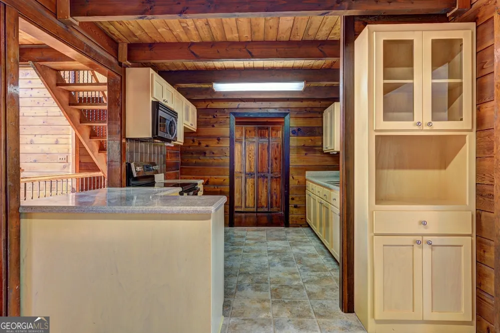 362 Brook RD Barnesville, GA 30204