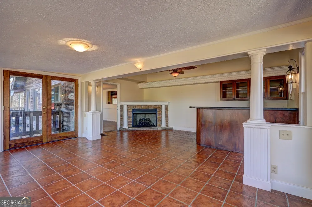 362 Brook RD Barnesville, GA 30204
