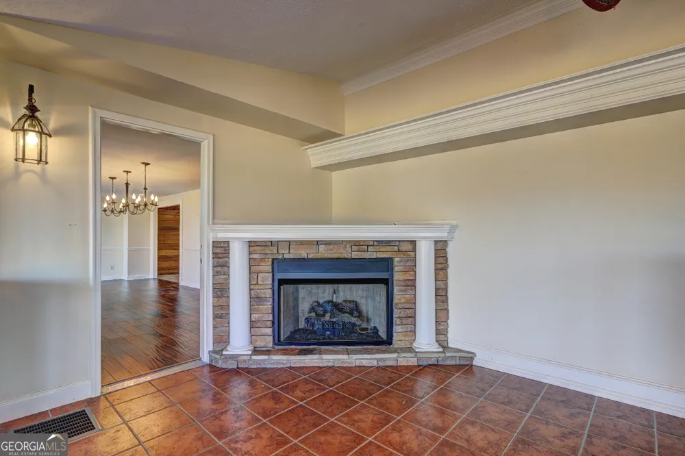 362 Brook RD Barnesville, GA 30204
