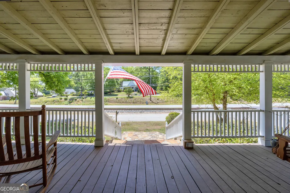 24 N Main ST Maysville, GA 30558
