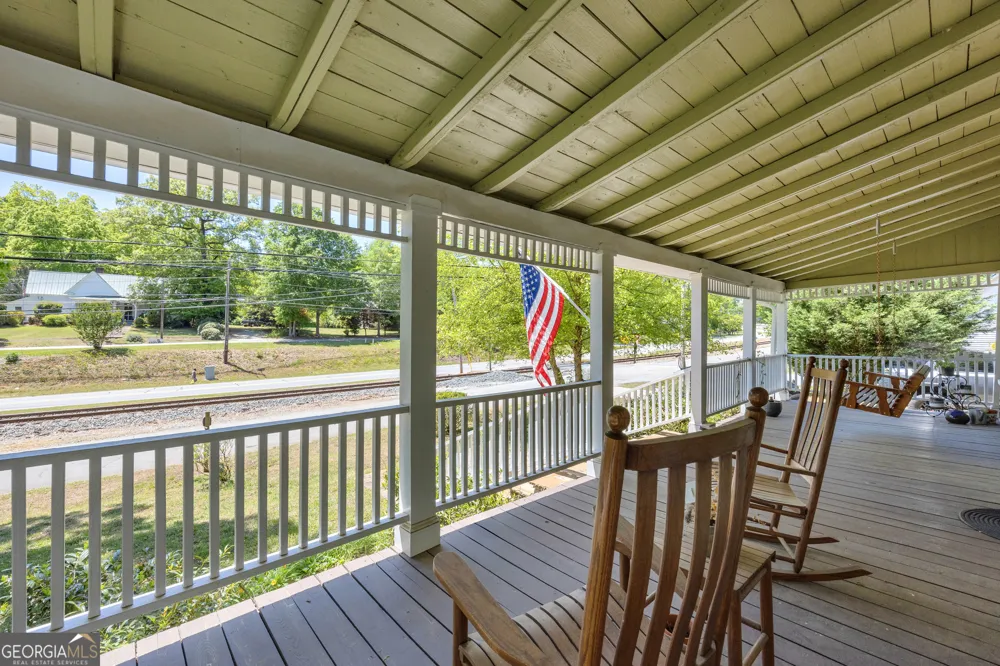 24 N Main ST Maysville, GA 30558
