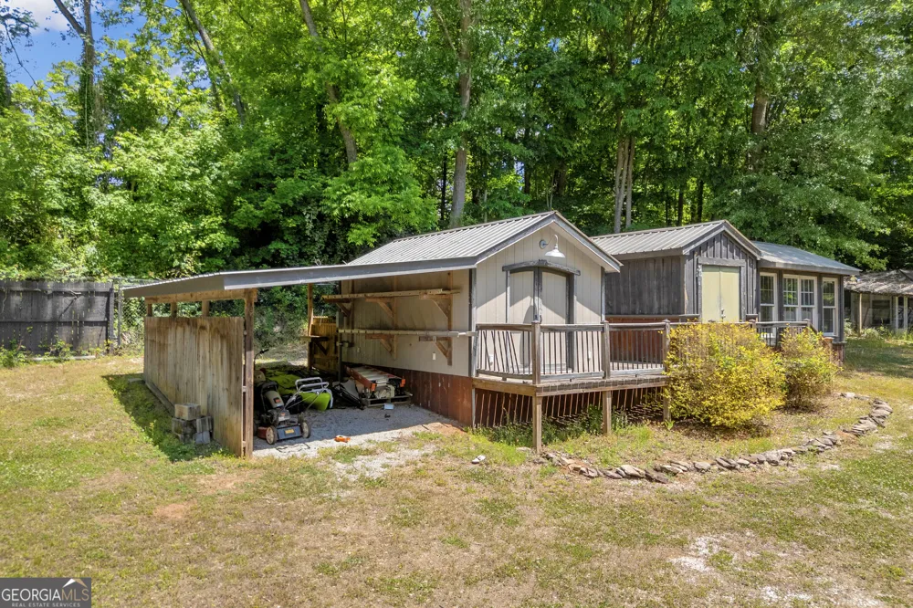 24 N Main ST Maysville, GA 30558