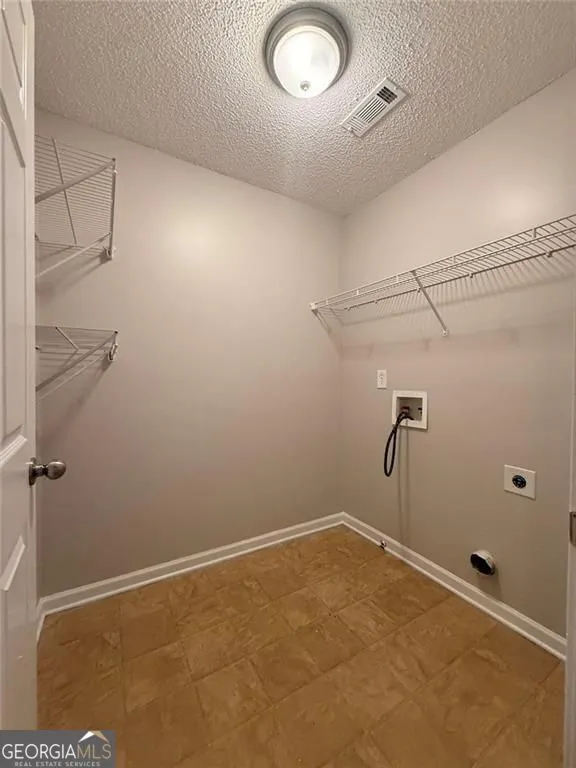 609 Vaughan DR Hampton, GA 30228