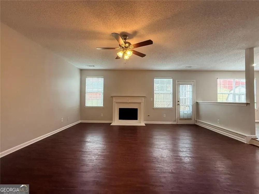 609 Vaughan DR Hampton, GA 30228
