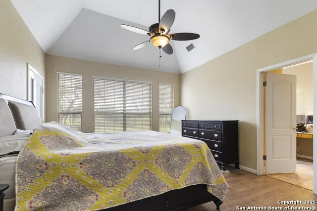 1732 Continental Pleasanton, TX 78064