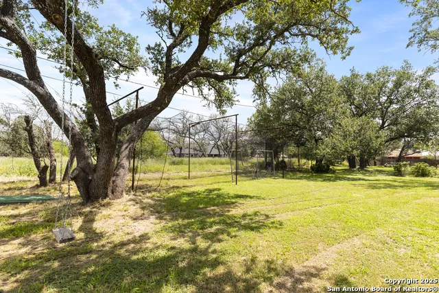 1732 Continental Pleasanton, TX 78064