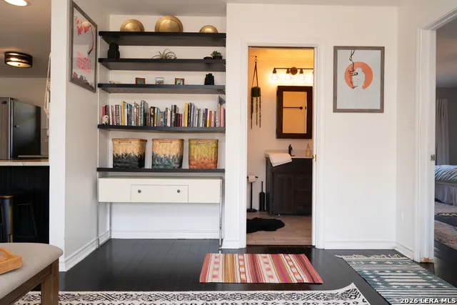 810 Oakwood San Marcos, TX 78666