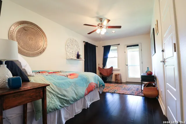 810 Oakwood San Marcos, TX 78666