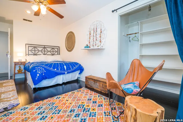 810 Oakwood San Marcos, TX 78666