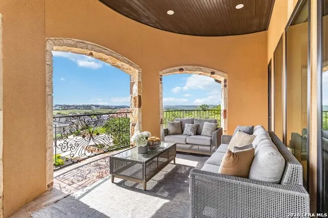 23019 Stallion Ridge San Antonio, TX 78255