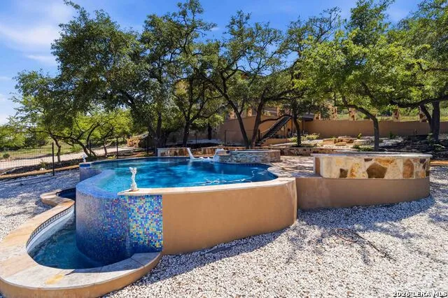 23019 Stallion Ridge San Antonio, TX 78255