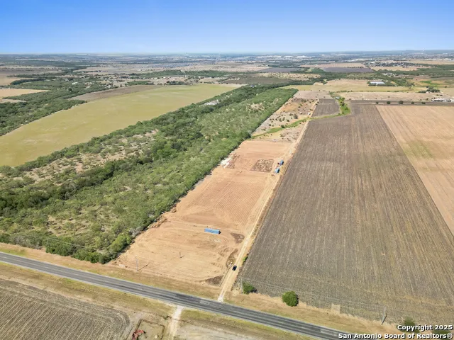 2415 Fm 1518 St Hedwig, TX 78152
