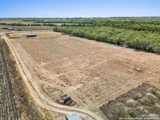 2415 Fm 1518 St Hedwig, TX 78152