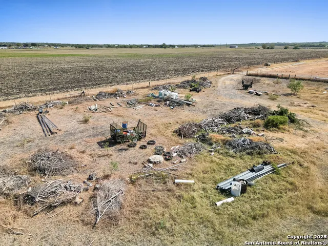 2415 Fm 1518 St Hedwig, TX 78152