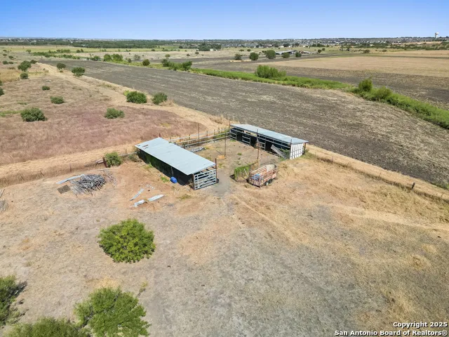 2415 Fm 1518 St Hedwig, TX 78152