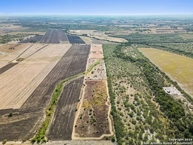 2415 Fm 1518 St Hedwig, TX 78152