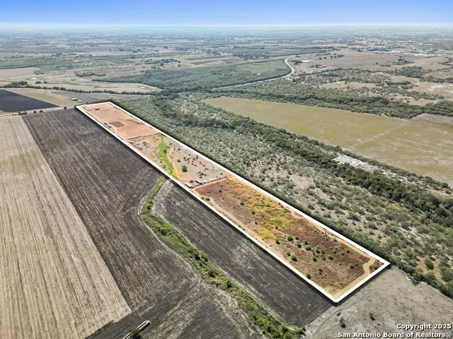 2415 Fm 1518 St Hedwig, TX 78152