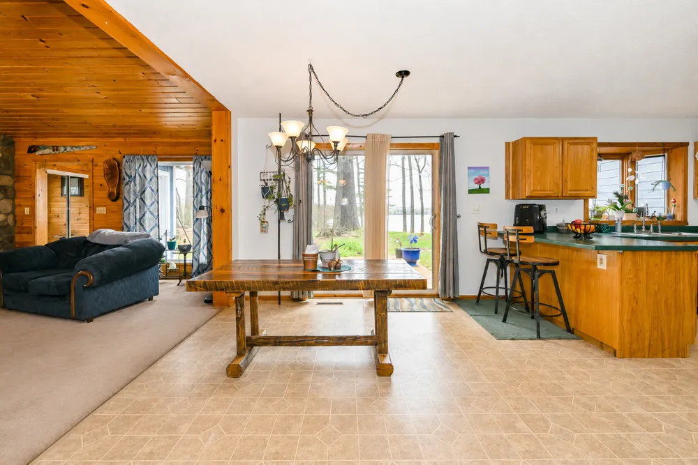 7042N Lake Shore Drive Couderay, WI 54828