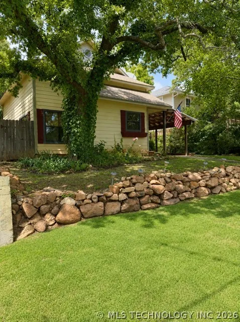 259 E Lake Lawton, OK 73557