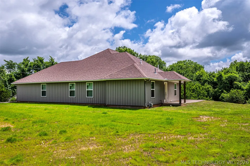 800 SE County Road Ada, OK 74820