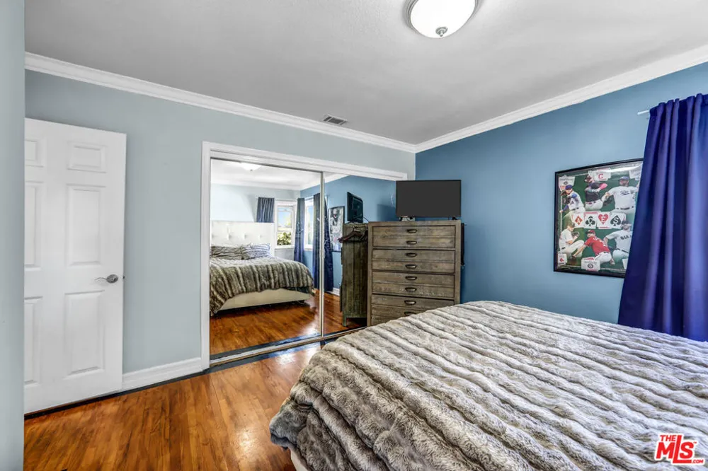 10205 Fairgrove Avenue Tujunga, CA 91042