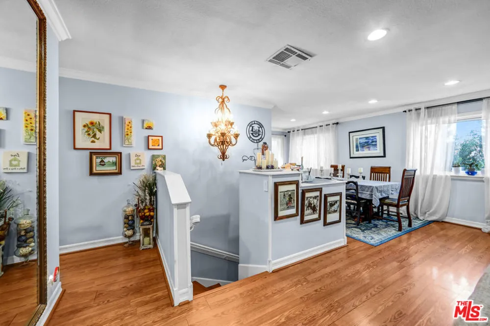 10205 Fairgrove Avenue Tujunga, CA 91042