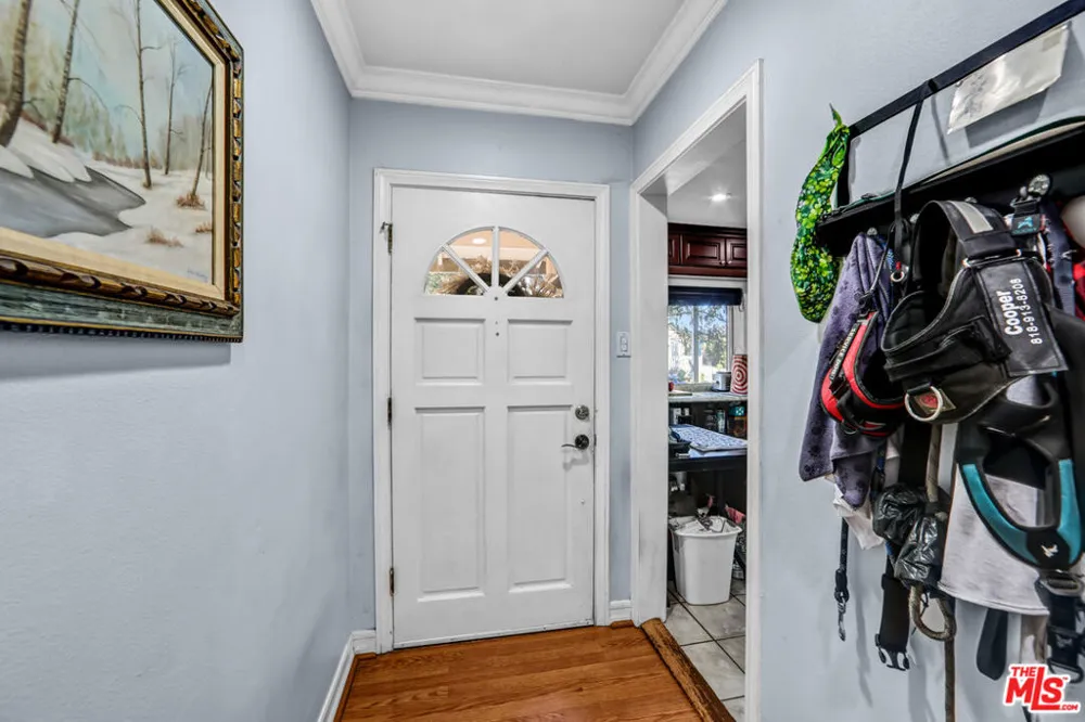 10205 Fairgrove Avenue Tujunga, CA 91042