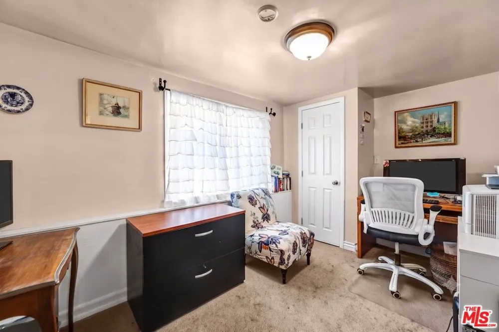 10205 Fairgrove Avenue Tujunga, CA 91042