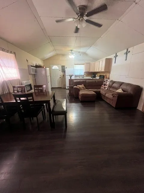 10755 Lakeside Drive Kemp, TX 75143