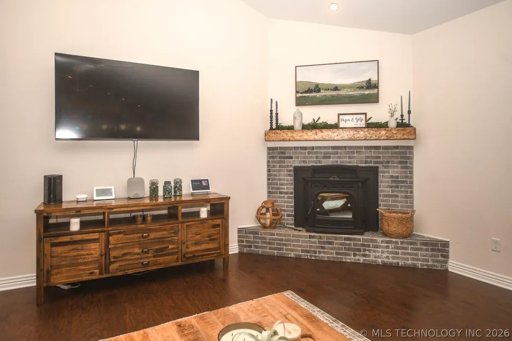 454 Whitetail Road Kansas, OK 74347