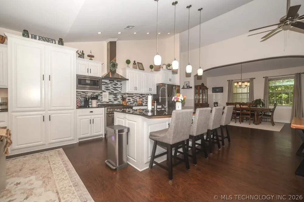 454 Whitetail Road Kansas, OK 74347