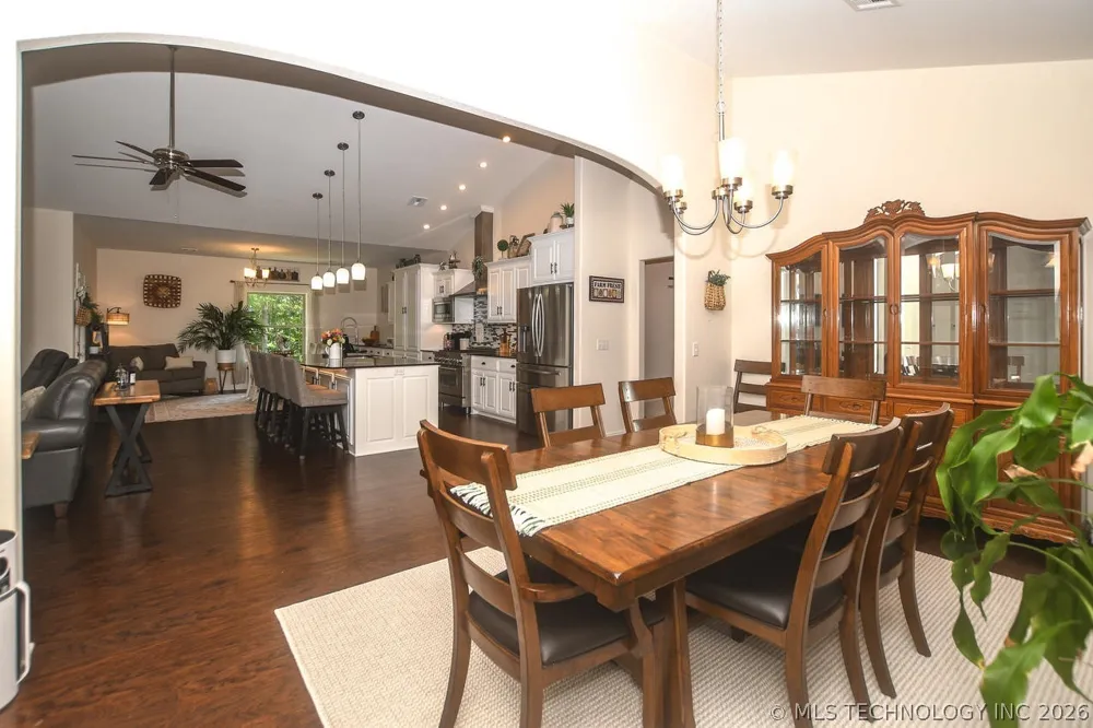 454 Whitetail Road Kansas, OK 74347