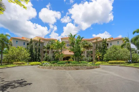 500 PLANTATION VILLAGE DRIVE #PH 2-403
