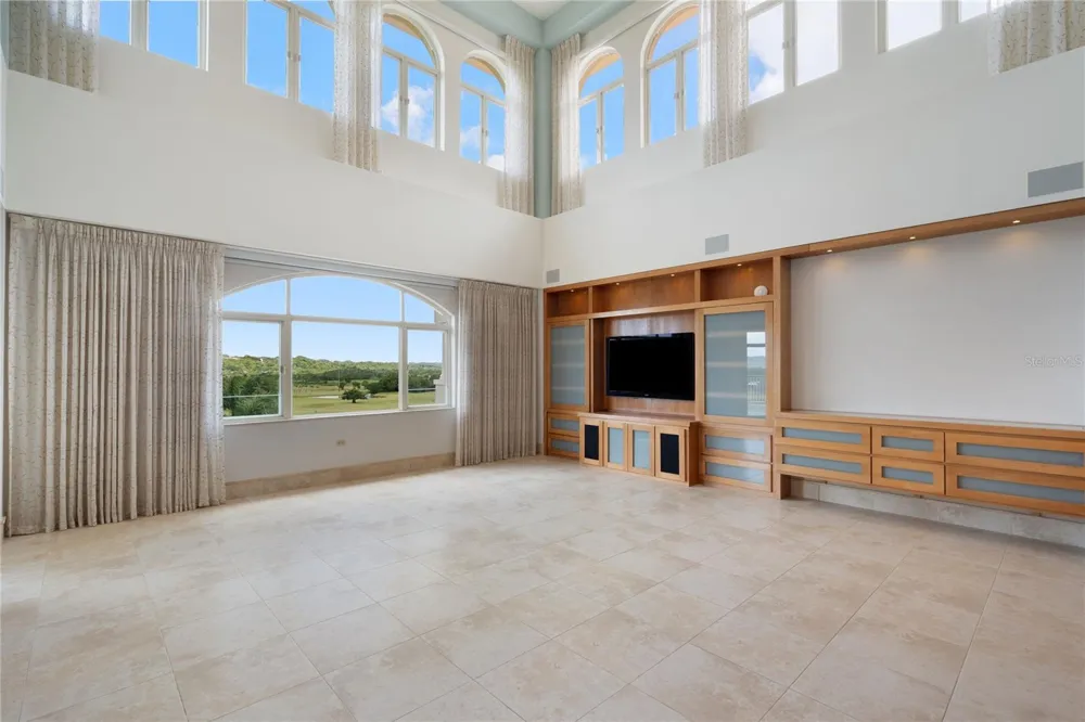 500 PLANTATION VILLAGE DRIVE #PH 2-403 Dorado, PR 00646