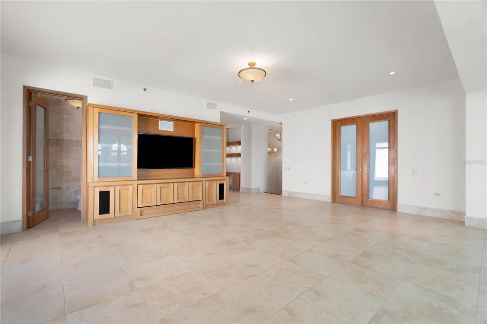 500 PLANTATION VILLAGE DRIVE #PH 2-403 Dorado, PR 00646