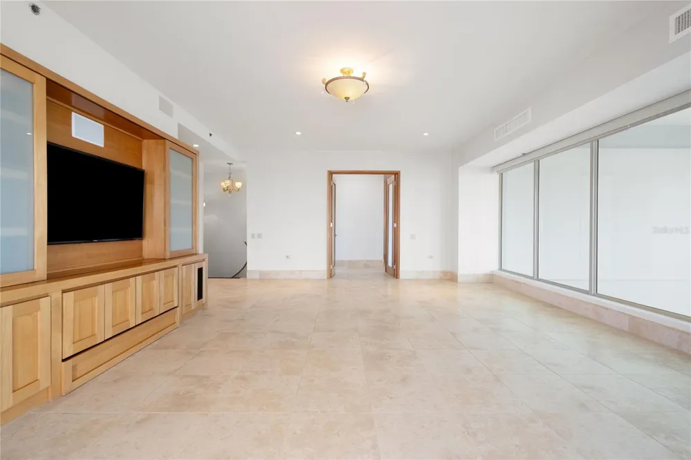 500 PLANTATION VILLAGE DRIVE #PH 2-403 Dorado, PR 00646