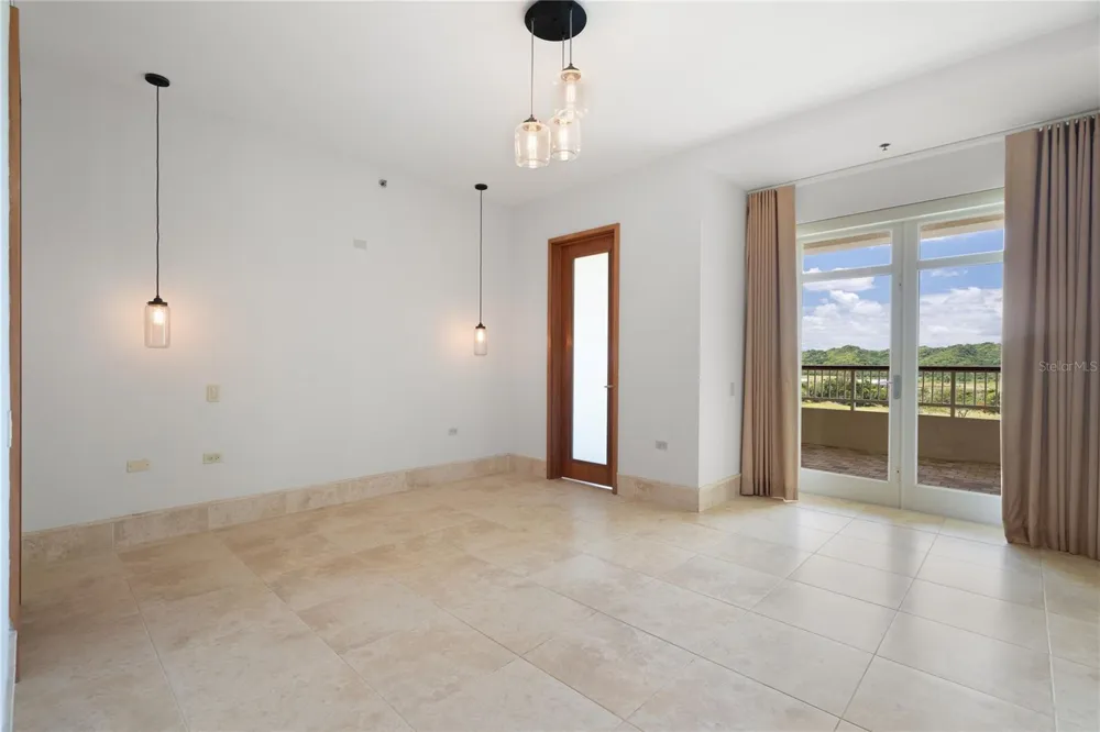 500 PLANTATION VILLAGE DRIVE #PH 2-403 Dorado, PR 00646