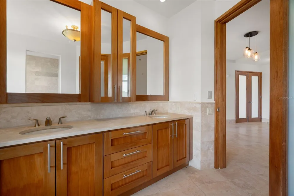 500 PLANTATION VILLAGE DRIVE #PH 2-403 Dorado, PR 00646
