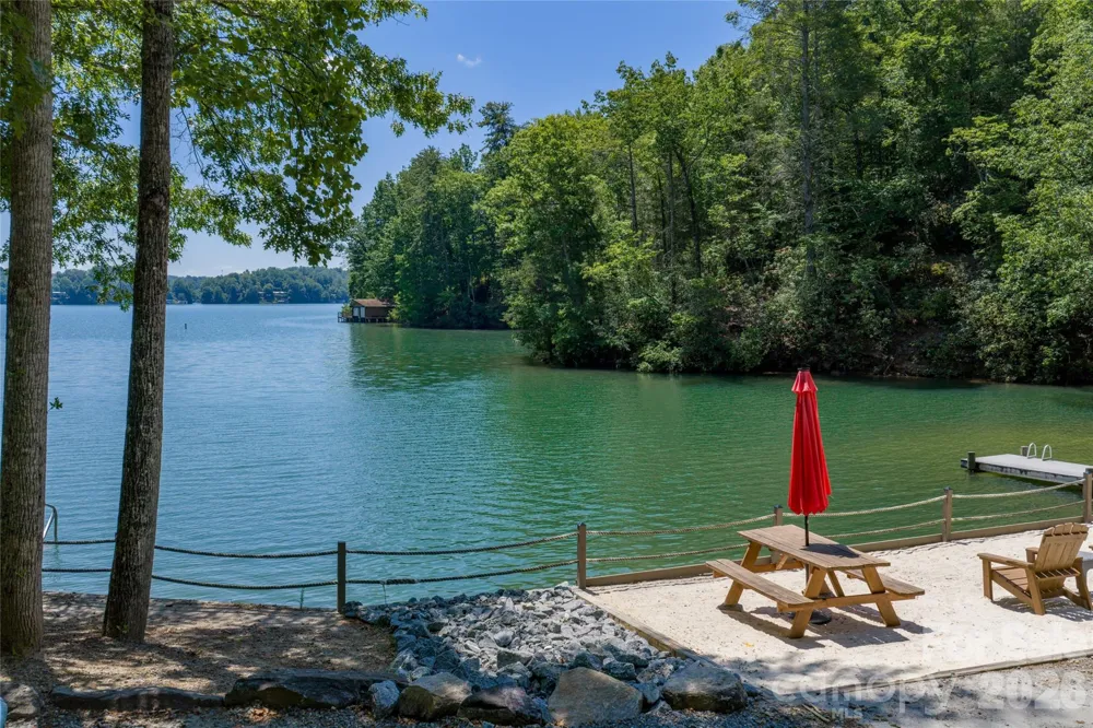 0000 View Trail Lake Lure, NC 28746