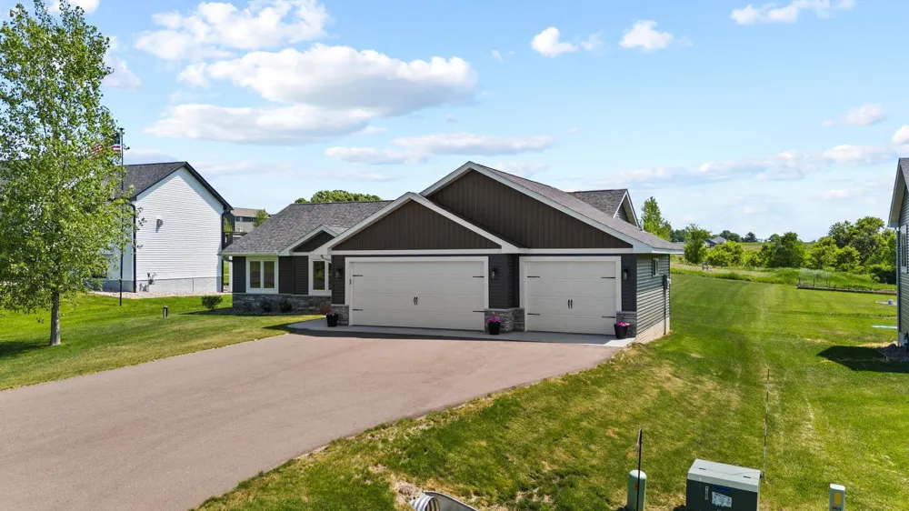 740 161st Hammond, WI 54015
