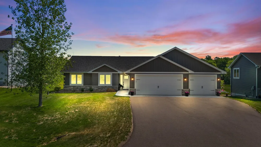 740 161st Hammond, WI 54015