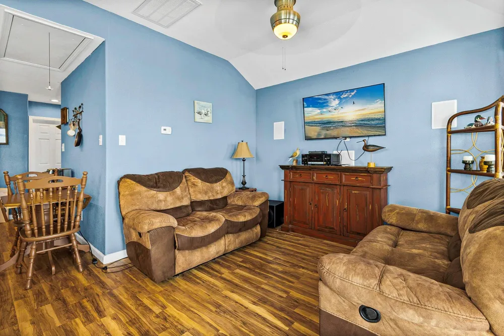 133 Panther Onalaska, TX 77360