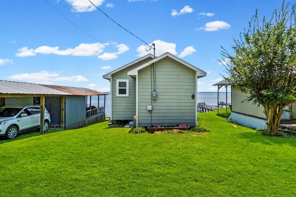 133 Panther Onalaska, TX 77360