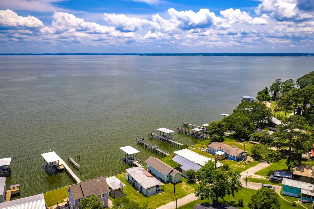 133 Panther Onalaska, TX 77360