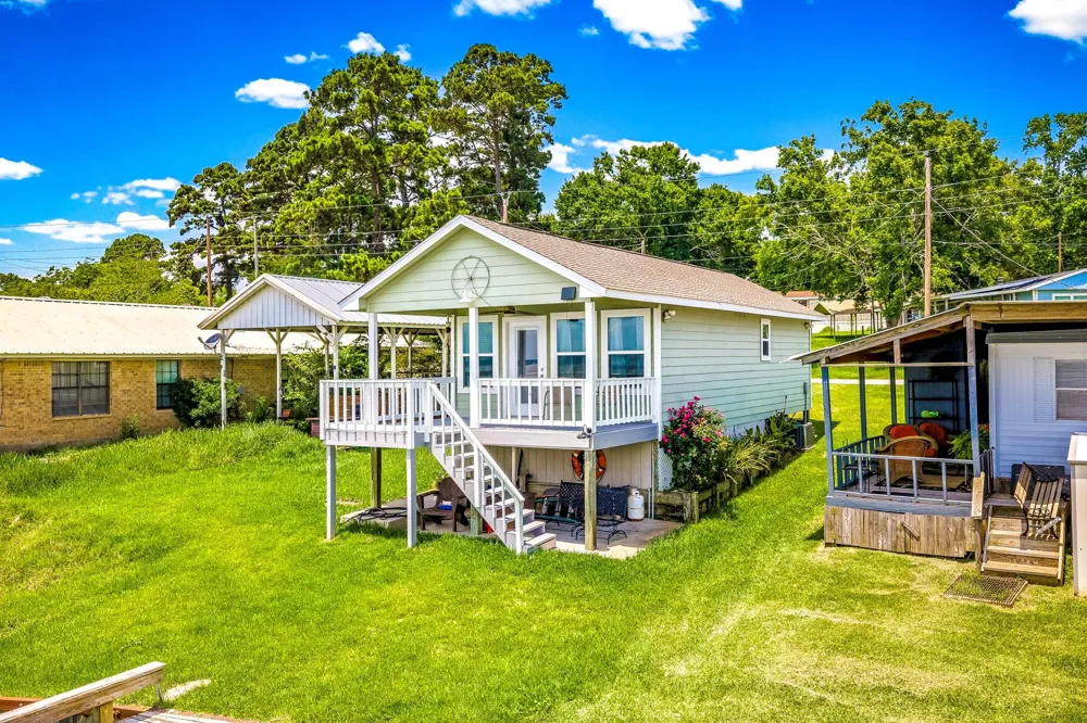 133 Panther Onalaska, TX 77360