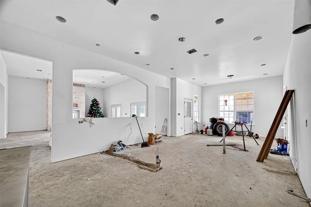 1013 Battlebell Road Highlands, TX 77562