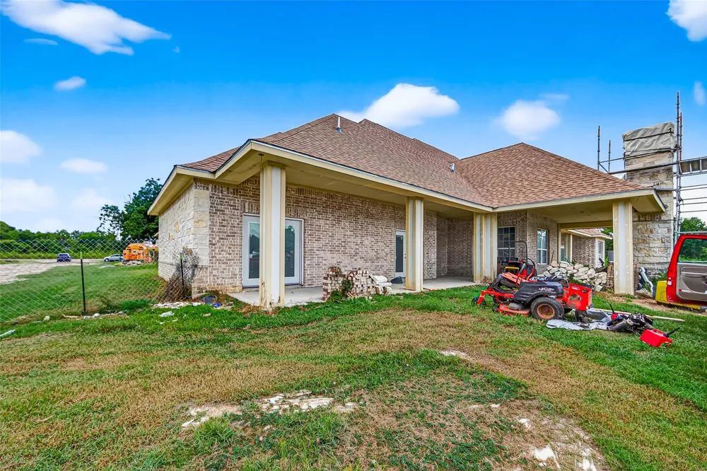 1013 Battlebell Road Highlands, TX 77562
