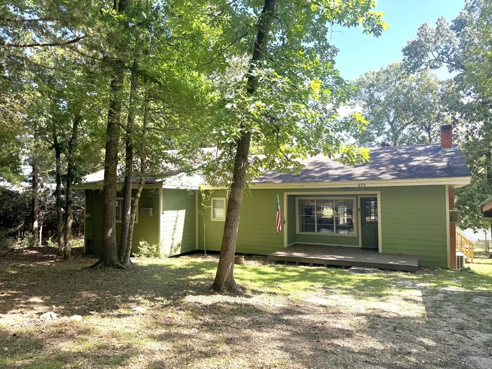 572 County Road 3190 Colmesneil, TX 75938