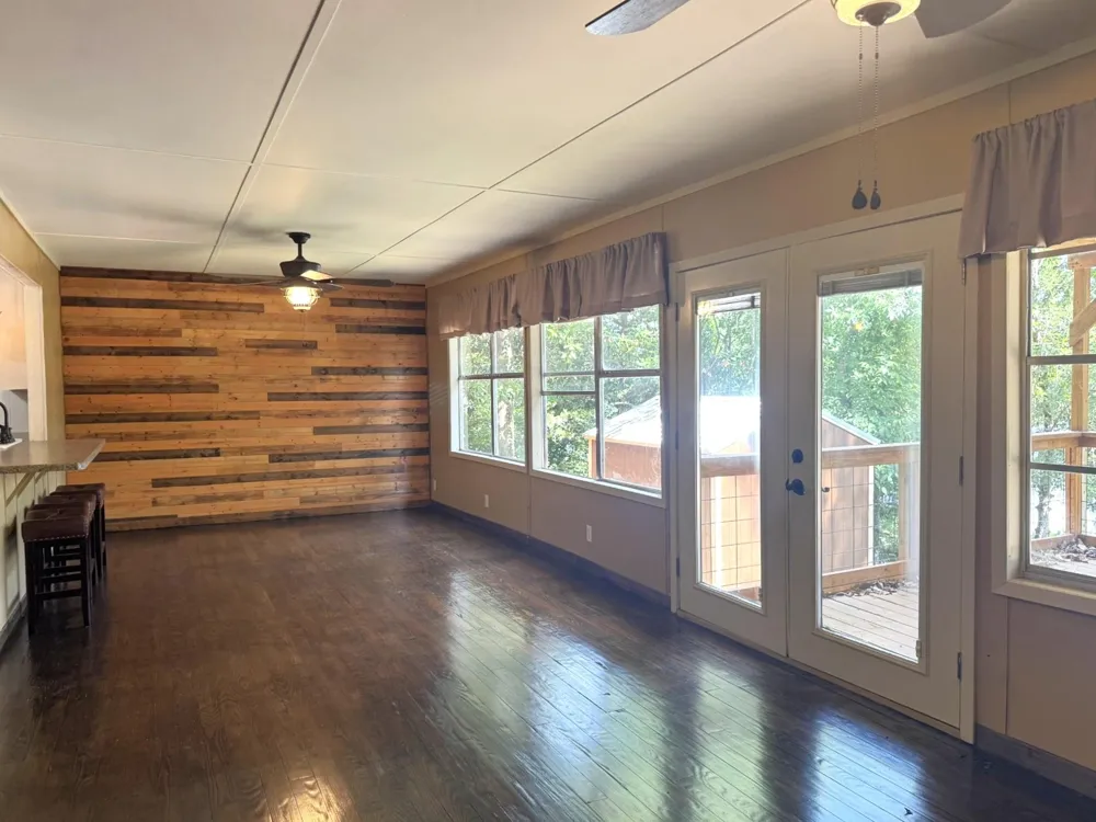 572 County Road 3190 Colmesneil, TX 75938